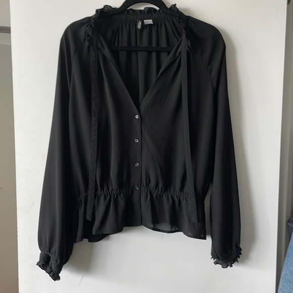 Long sleeve polyester top - Picture 1 of 1